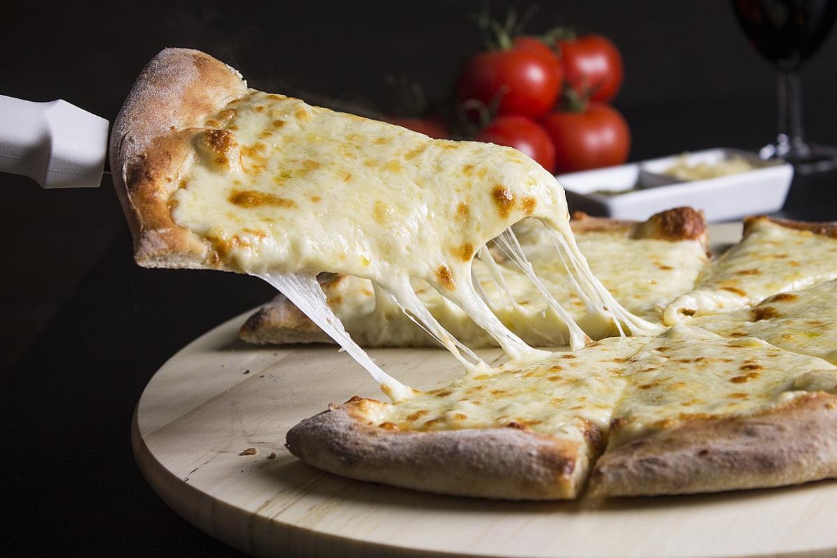 La Historia de la Mozzarella: Desde Italia hasta América Latina. Imagen de 2313238 por Pixabay.